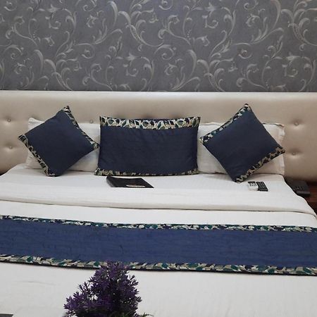 Hotel Ventures Inn 阿姆利则 客房 照片